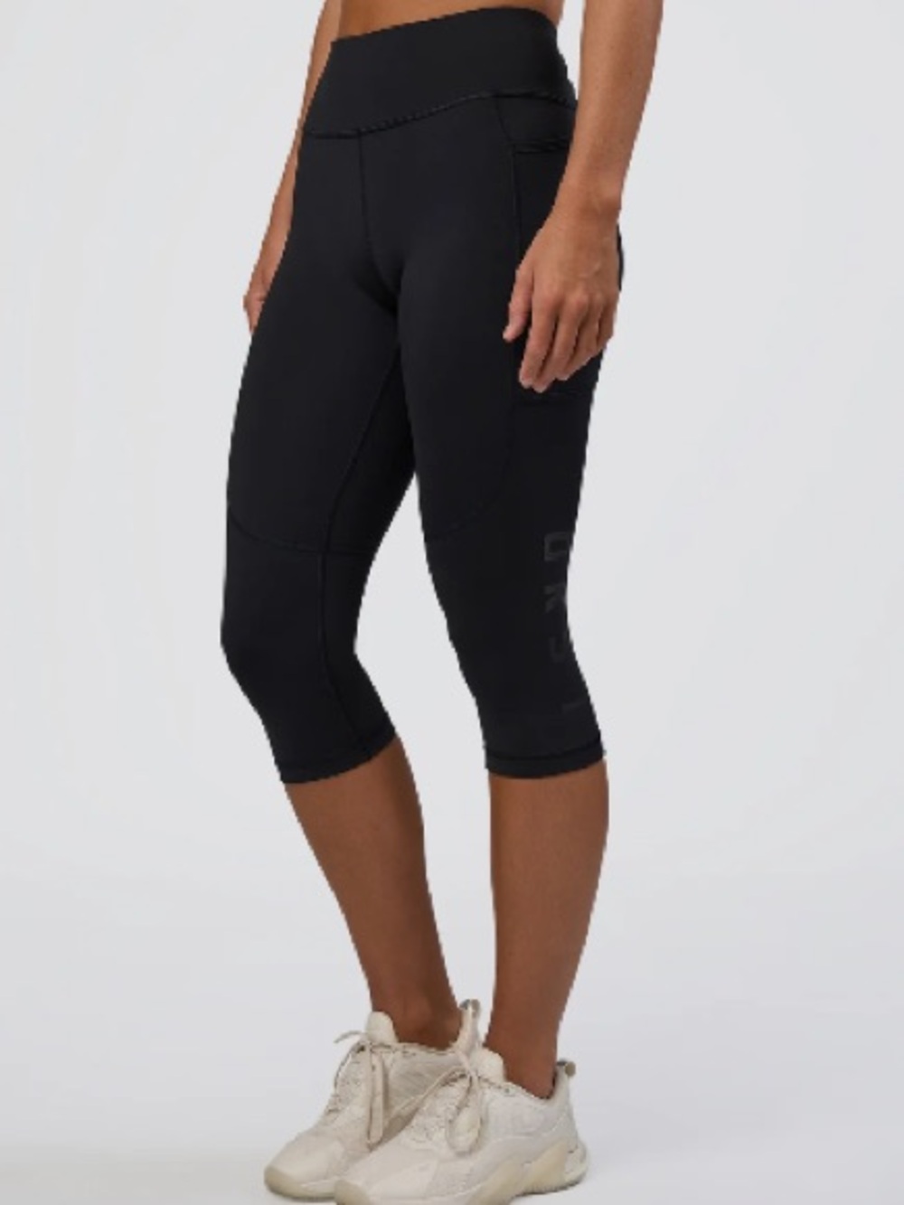 LSKD Rep Ultra High-Rise 3/4 Legging Pockets Black Medium